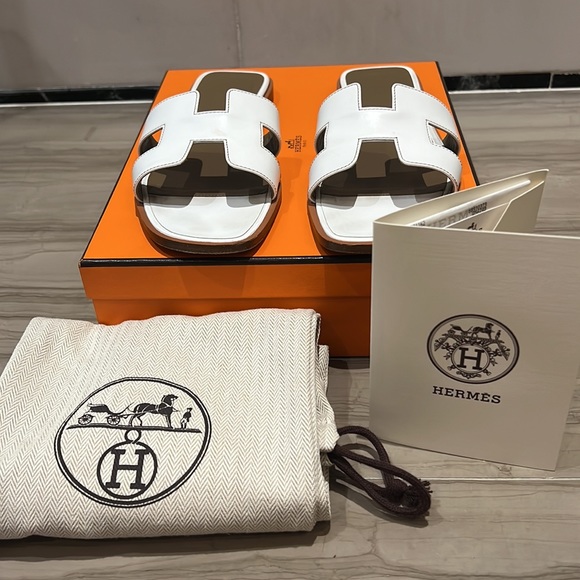 Hermes Oran Sandals w/ Original Box and Dust Bags - Picture 7 of 9